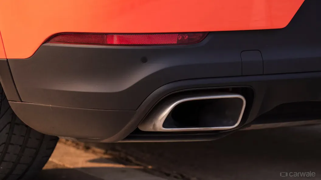 Cayenne Coupe Exhaust Pipes Image, Cayenne Coupe Photos in India CarWale