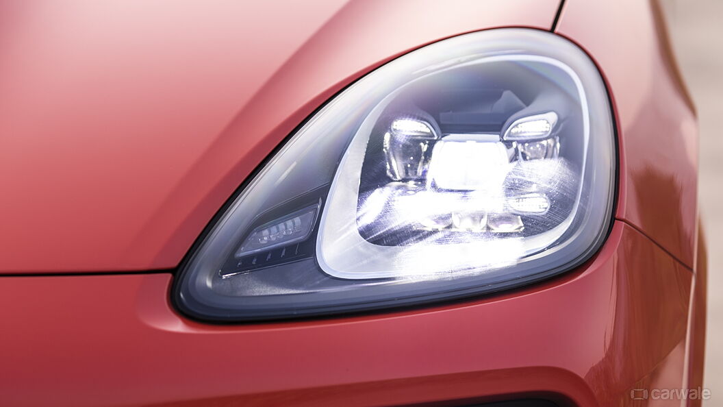 Porsche Cayenne Coupe Headlight