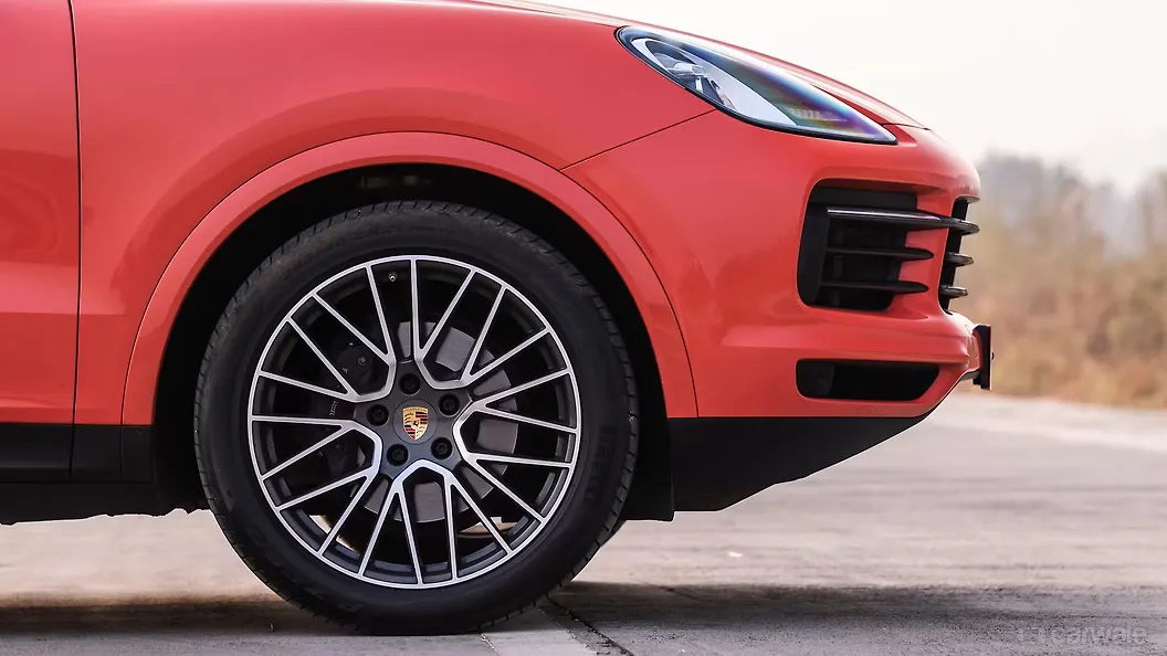 Cayenne Coupe Wheel Image, Cayenne Coupe Photos in India CarWale