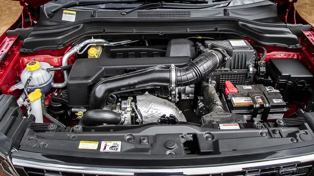 XUV300 Engine Bay Image, XUV300 Photos in India CarWale