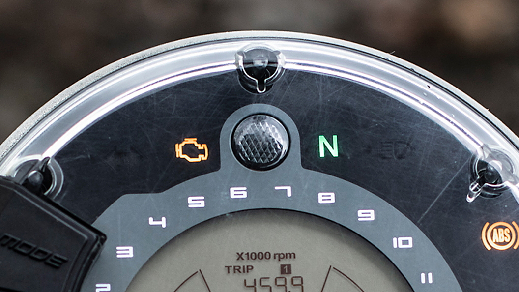 husqvarna svartpilen 250 indicator