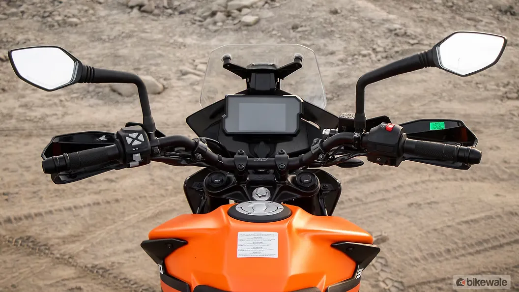 KTM 390 Adventure [2021] Handlebar Image – BikeWale