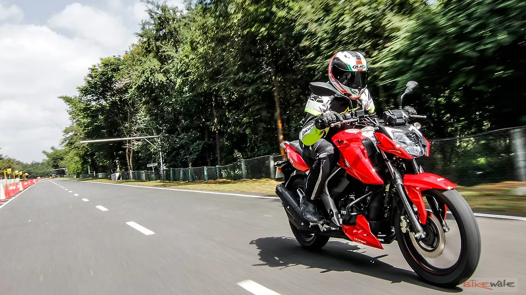 Tvs Apache Rtr 160 4v Bs6 First Ride Review Bikewale Tvs Apache Rtr 160 4v Bs6 First Ride Review Bikewale
