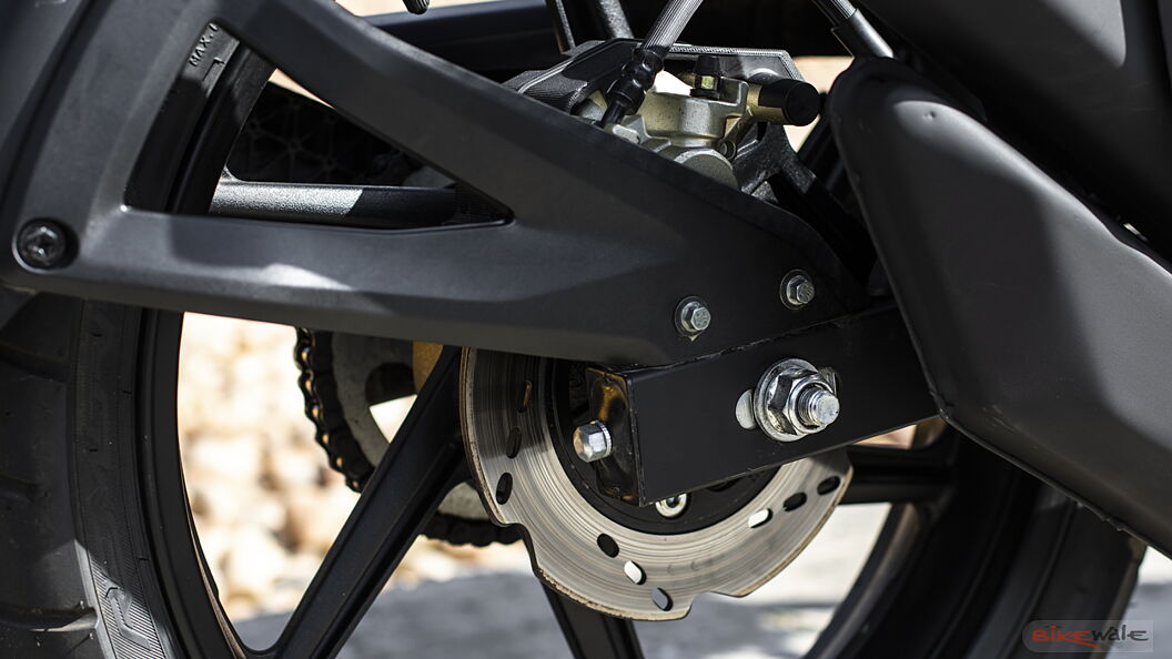 TVS Apache RTR 160 4V Handlebar Image – BikeWale