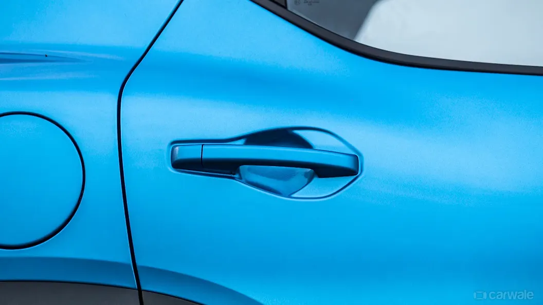 Kiger [20212022] Rear Door Handle Image, Kiger [20212022] Photos in