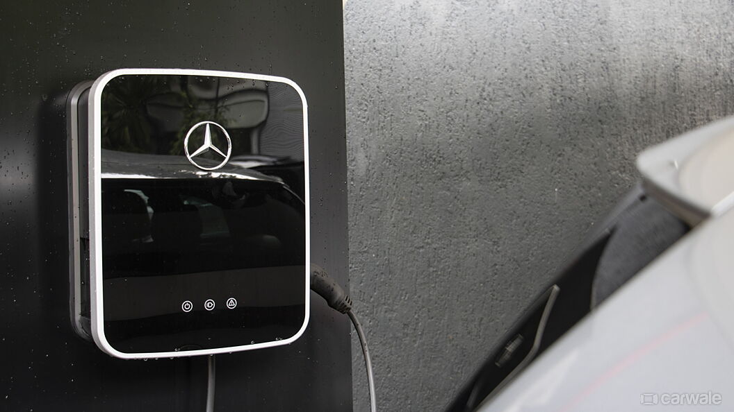 Mercedes-Benz EQC EV Car Wall Mounted Fast Charger