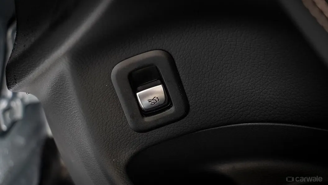 EQC Boot Release Lever/Fuel Lid Release Lever Image, EQC Photos in