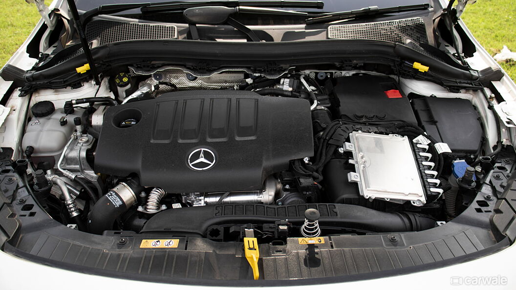 Discontinued Mercedes-Benz GLA 2021 Engine Shot