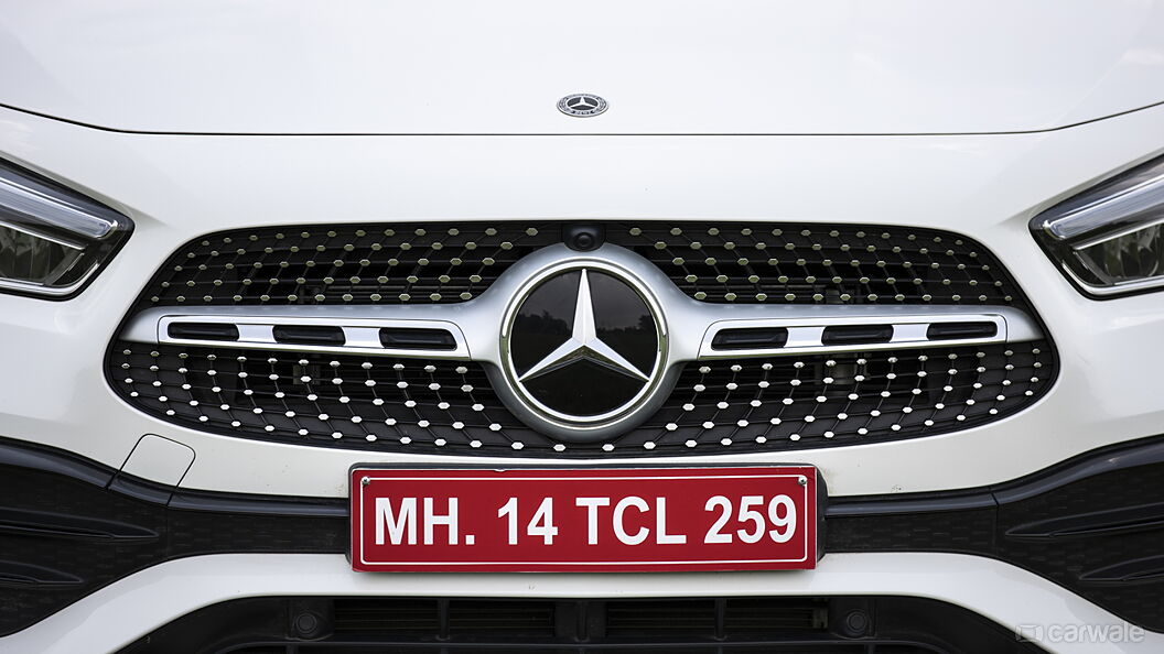 Discontinued Mercedes-Benz GLA 2021 Front Logo
