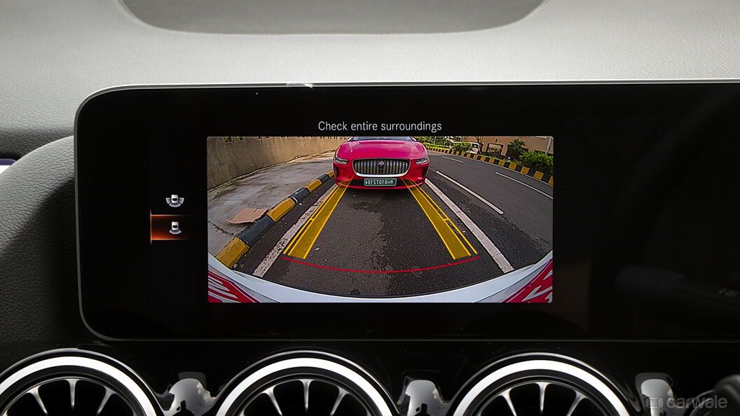 Discontinued Mercedes-Benz GLA 2021 360-Degree Camera Control