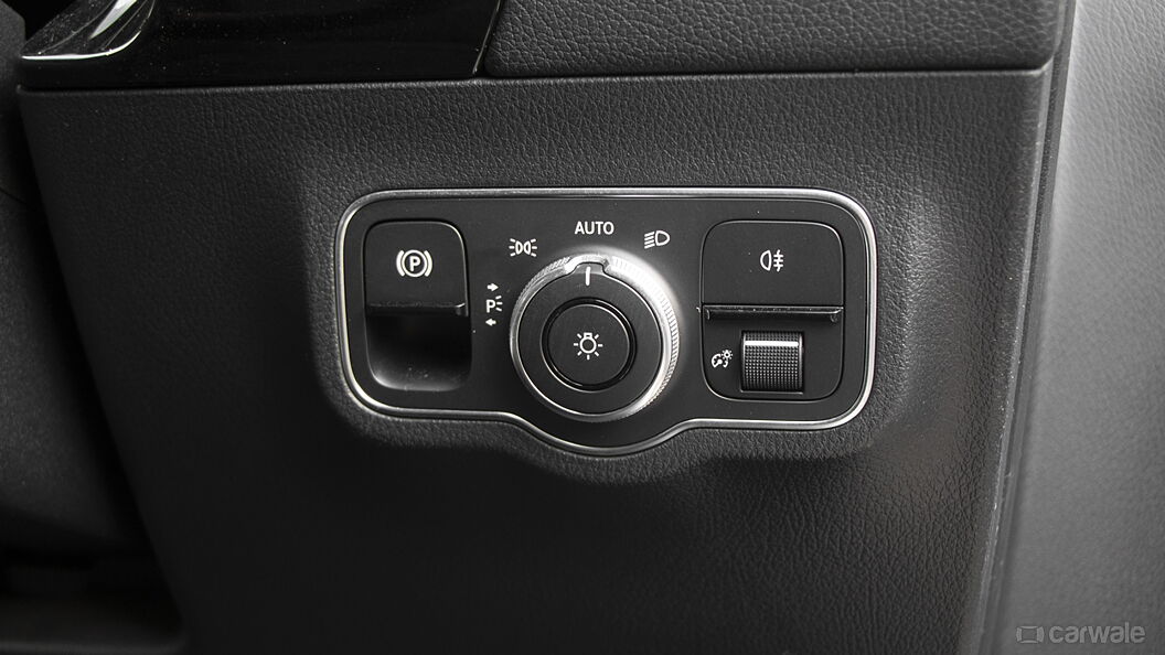 Discontinued Mercedes-Benz GLA 2021 Dashboard Switches