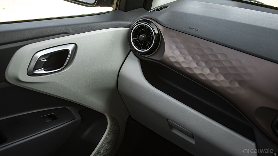 Hyundai Aura [2020-2023] AC Vents Door Handles