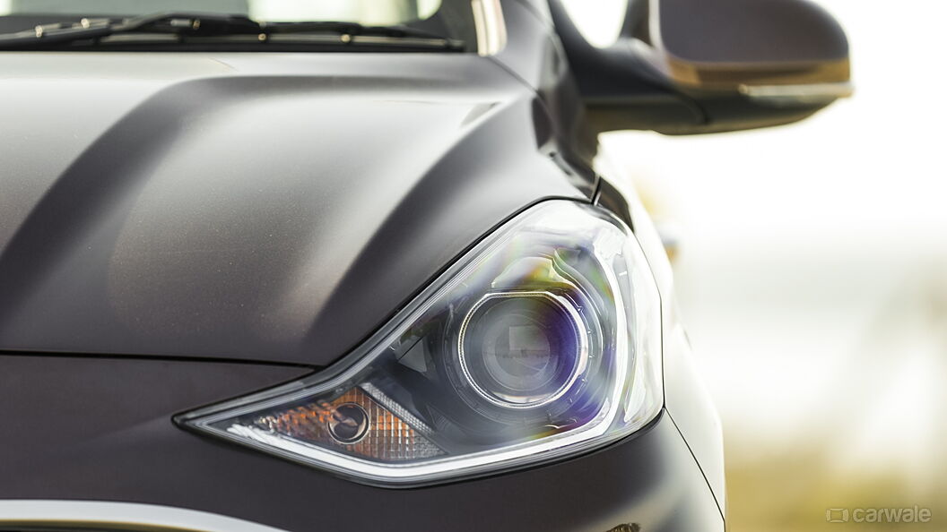 Discontinued Hyundai Aura 2020 Headlamp
