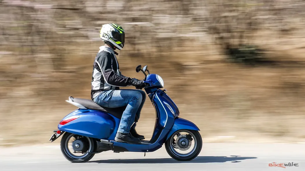 Bajaj Chetak Rear Tyre Image – BikeWale