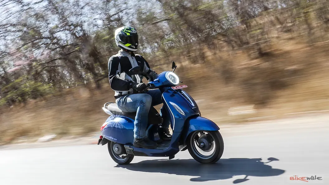 Bajaj Chetak Rear Tyre Image – BikeWale