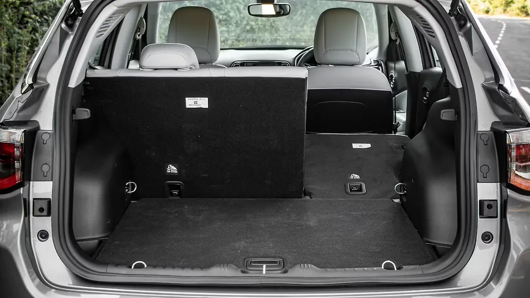 Jeep Compass Images, Interior & Exterior Photo Gallery CarWale