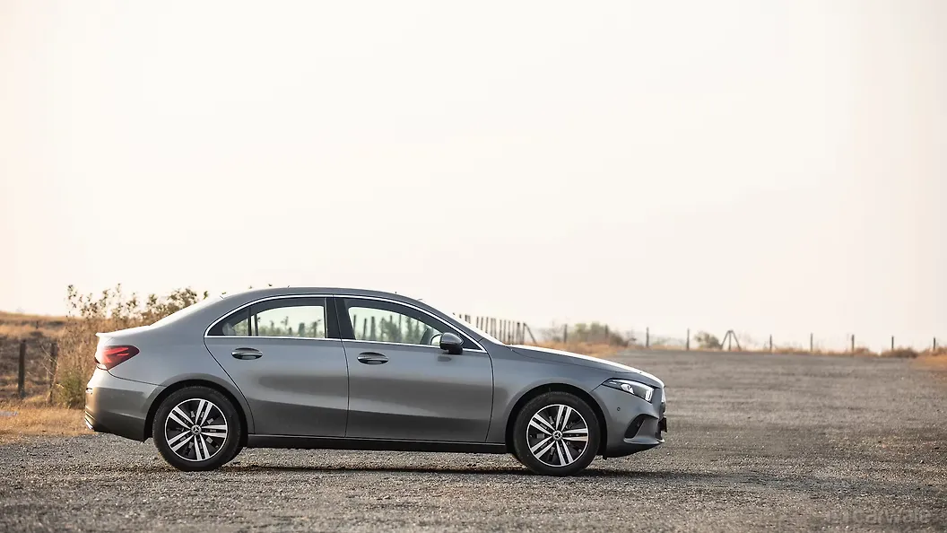 A Class Limousine Right Side View Image A Class Limousine Photos In India Carwale