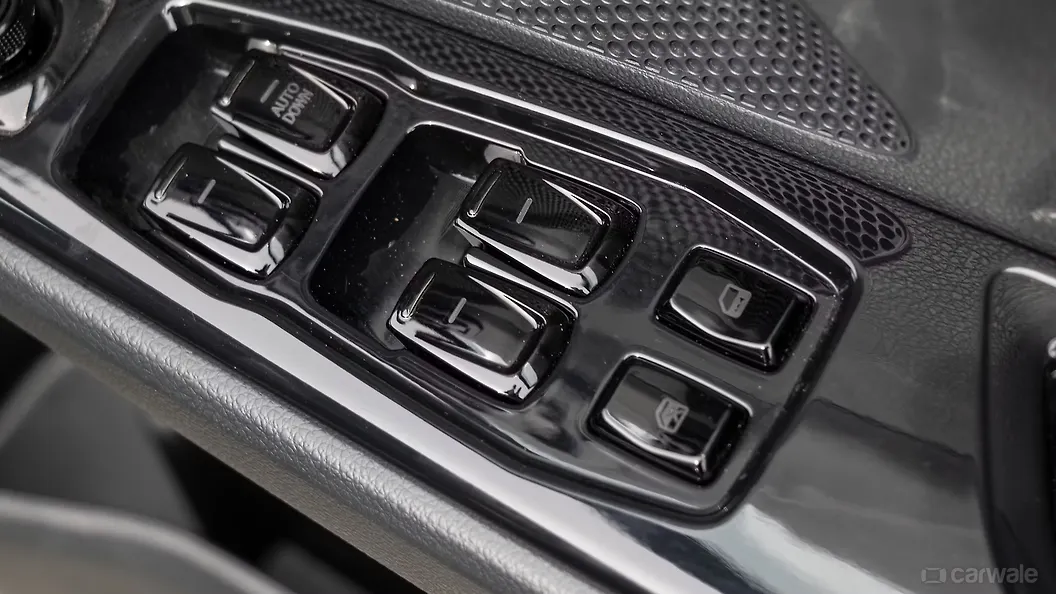 XUV400 Front Driver Power Window Switches Image, XUV400 Photos in India