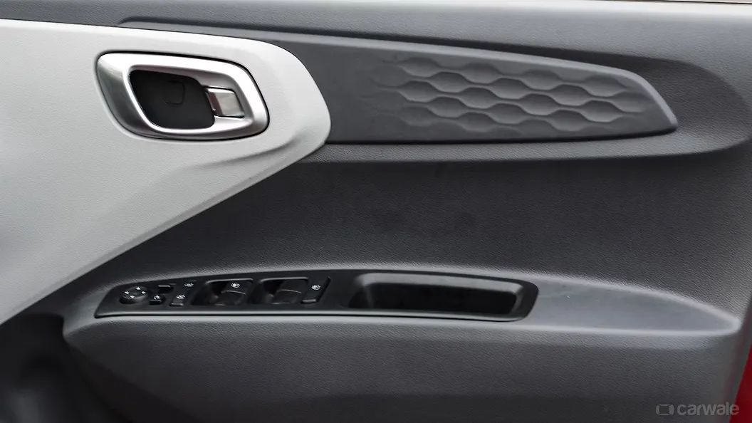 Grand i10 Nios Door Handles Image, Grand i10 Nios Photos in India CarWale