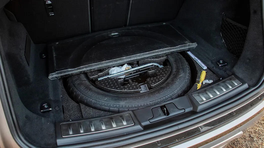 Land Rover Range Rover Evoque Images, Interior & Exterior Photo Gallery