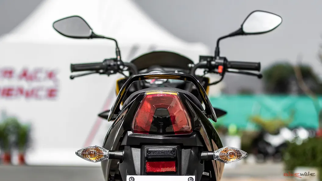 Hero Passion Pro Tail Lamp Image BikeWale