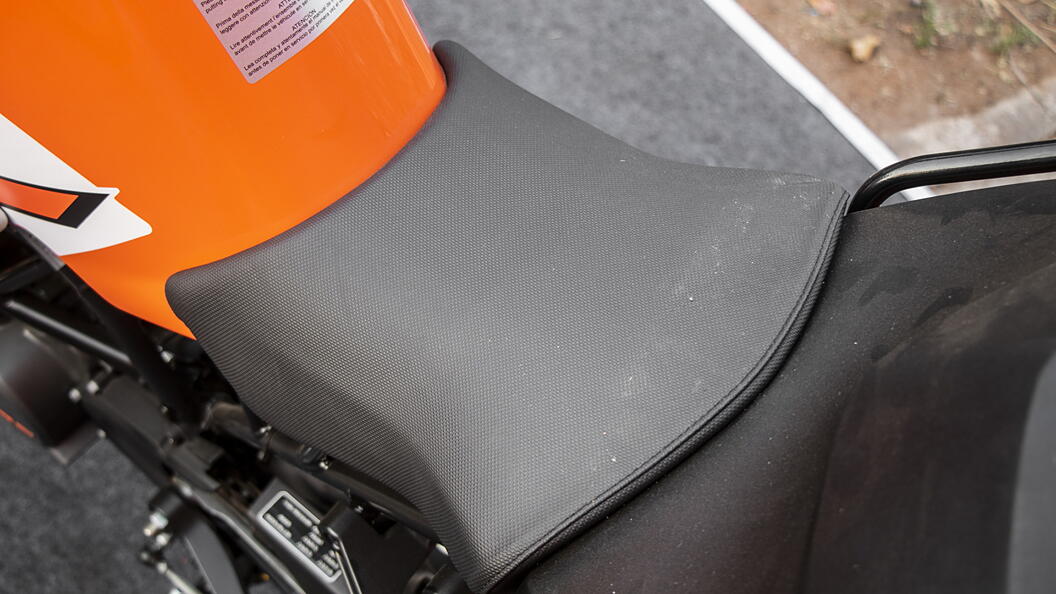 ktm rc 125 back seat