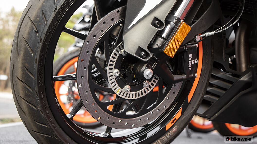 KTM RC 390 [2020] Wheels-Tyres