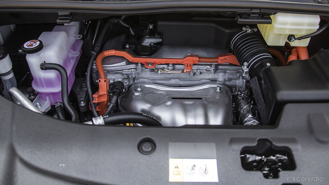Discontinued Toyota Vellfire 2020 Engine Bay