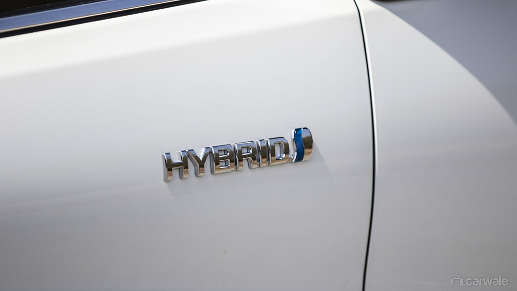 Discontinued Toyota Vellfire 2020 Exterior