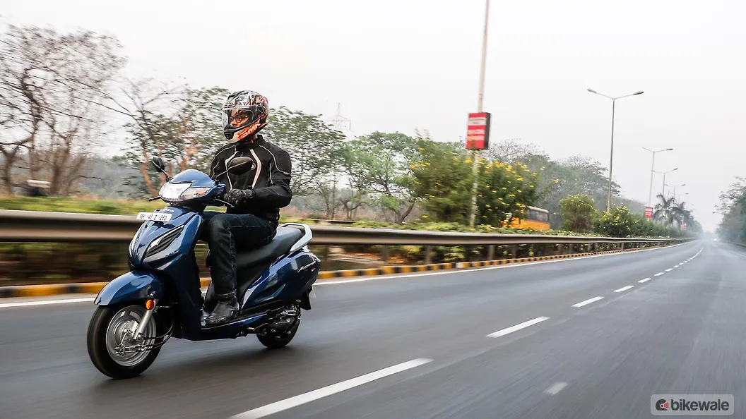 Honda Activa 6G Oil Filler Cap/Dipstick Image BikeWale