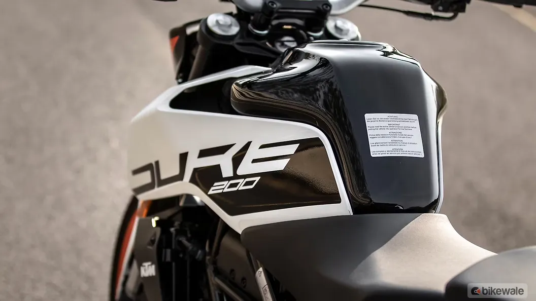 KTM 200 Duke [2021] Left Side Image BikeWale