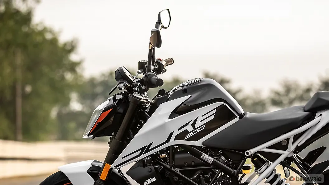 KTM 200 Duke [2021] Left Side Image BikeWale