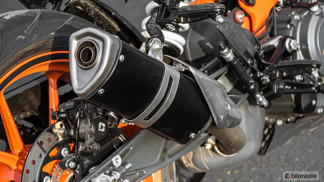 KTM 390 Duke [2021] Clutch Lever Image BikeWale