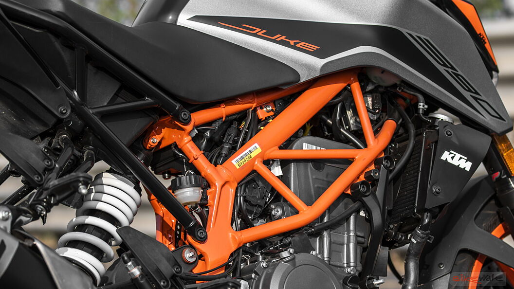 Ktm duke best sale 390 frame