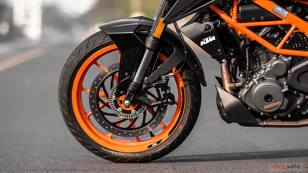 KTM 390 Duke [2021] Front Brake Image BikeWale