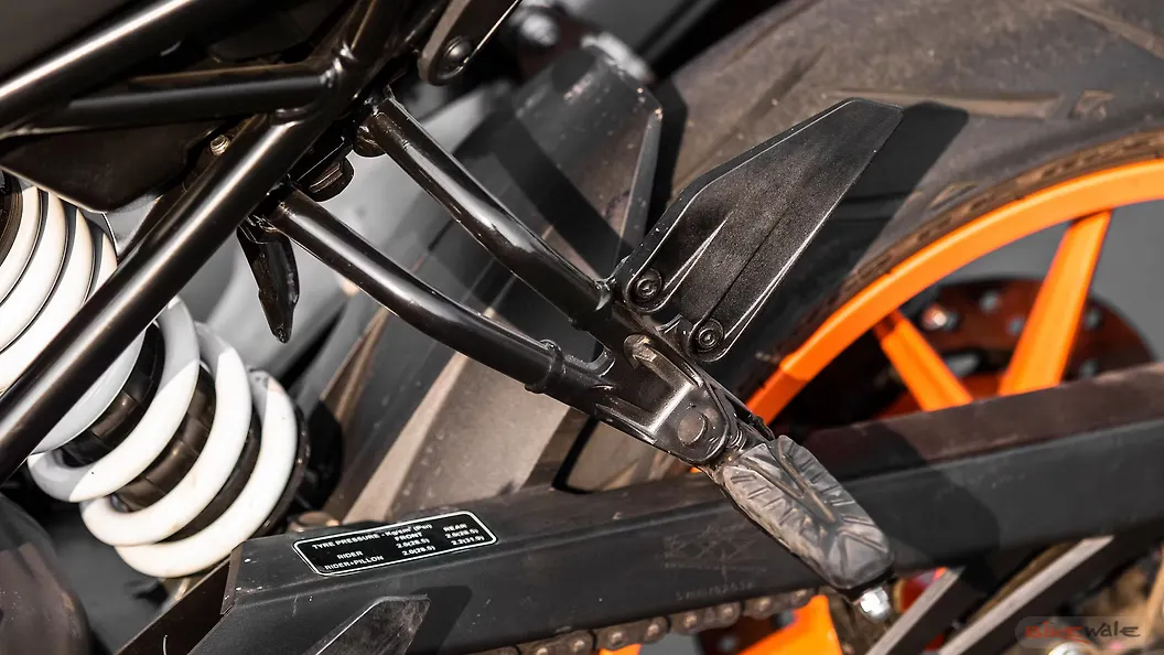 KTM 390 Duke [2021] Rear Wheel & Tyre Image BikeWale