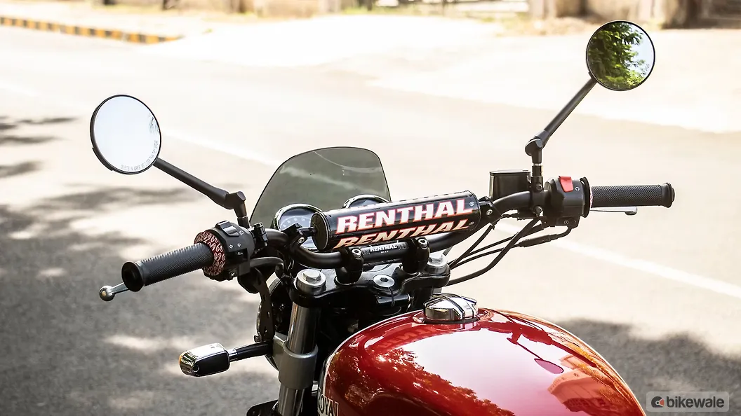 Royal Enfield Interceptor 650 Action Image BikeWale