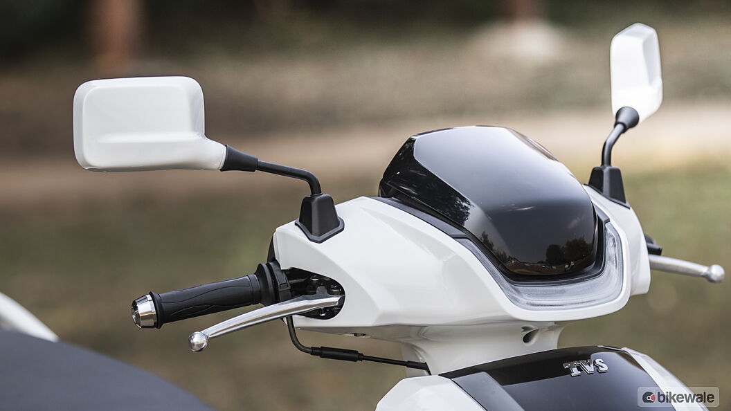 TVS iQube Front Left Three-Quarter Image – BikeWale