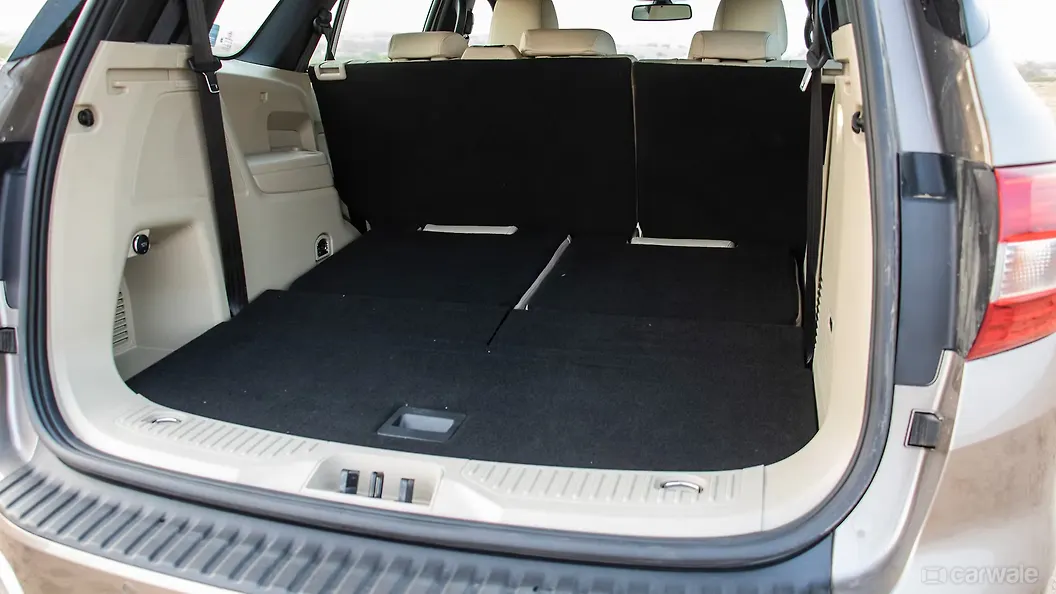 Endeavour Boot Space Image, Endeavour Photos in India CarWale