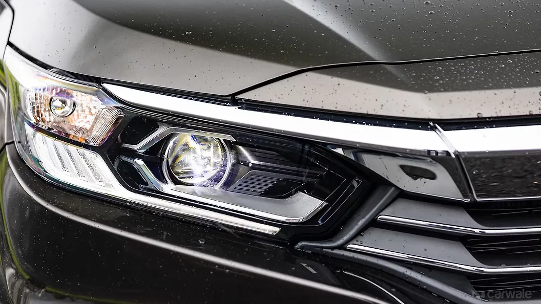 Amaze Headlight Image, Amaze Photos in India CarWale