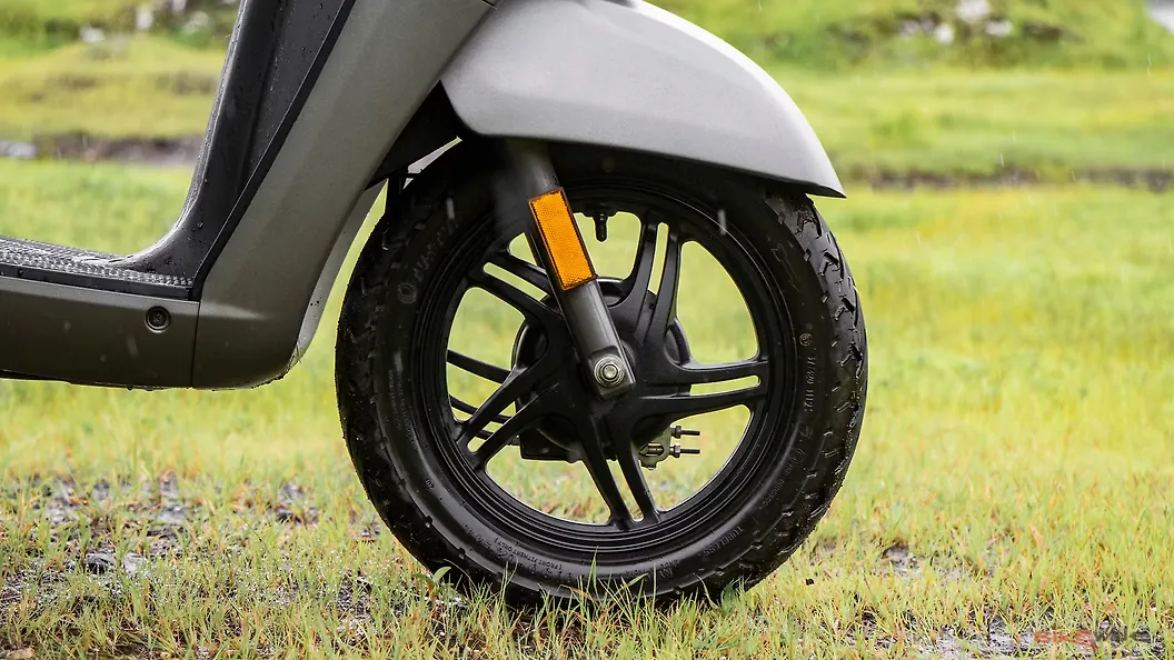 TVS Jupiter Front Alloy Wheel Image BikeWale