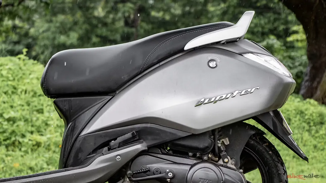 TVS Jupiter Right Side Body Panel Image BikeWale