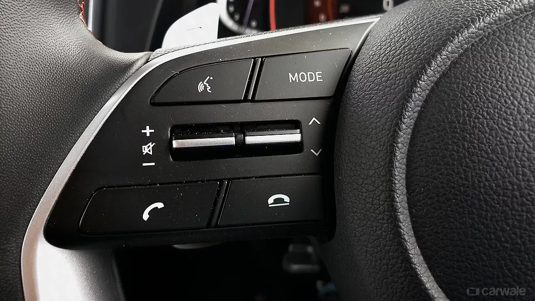 Creta Steering Wheel Image, Creta Photos in India CarWale