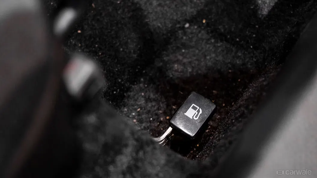 Urban Cruiser Boot Release Lever/Fuel Lid Release Lever Image, Urban