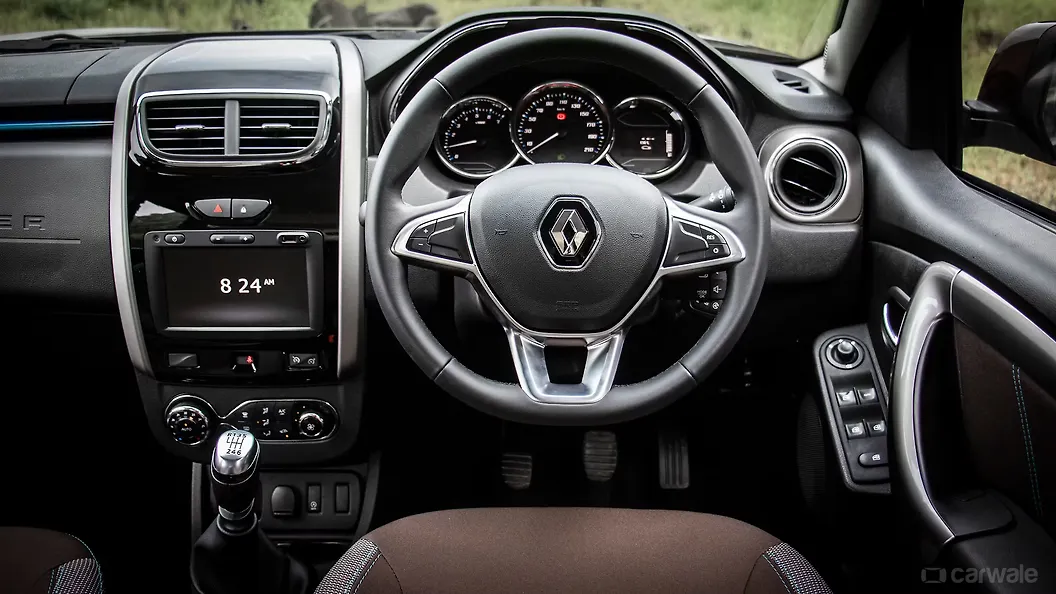 Duster Steering Wheel Image, Duster Photos in India CarWale