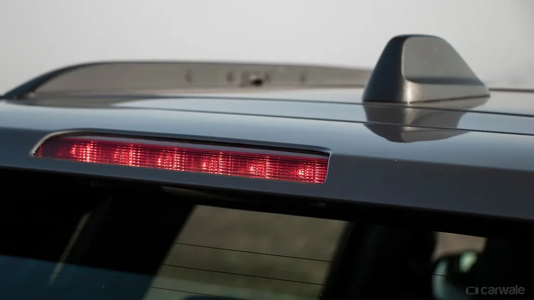 Compass Rear High Mounted Stop Lamp Image, Compass Photos in India