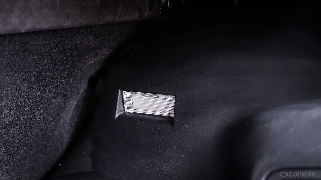 Compass Boot Light Image, Compass Photos in India CarWale