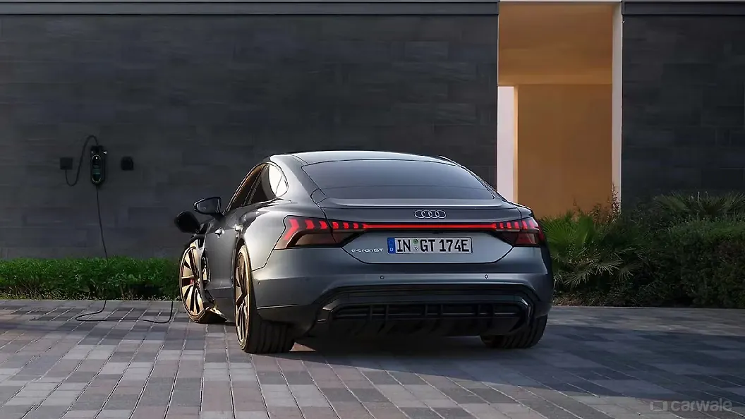 Audi e-tron GT Left Rear Three Quarter