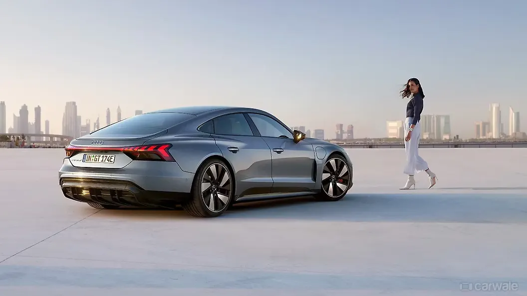 Audi e-tron GT Left Rear Three Quarter