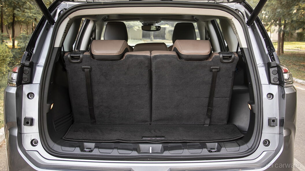Jeep Meridian Bootspace